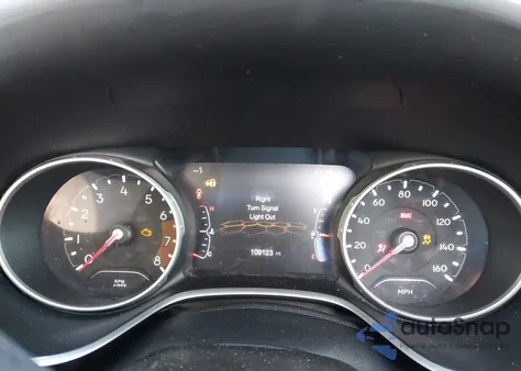 2019 Jeep Compass Limited 4X4 from USA, damaged, VIN 3C4NJDCB9KT594519